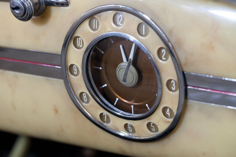  Packard Super Eight One-Eighty Darrin Convertible Sedan by Howard Dutch Darrin 1940 года  (фото 19 из 30)